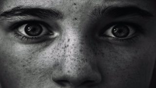 تفسير الكحل في حلم المرأه المتزوجه معنى وضع كحل العين في المنام