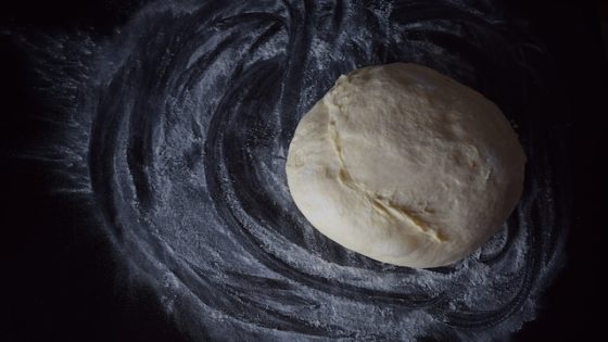 تفسير رؤية العجين في الحلم رؤيا العجن في المنام