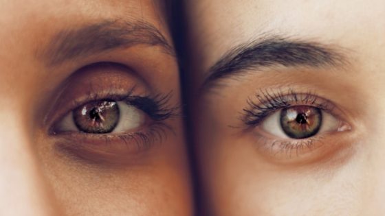 تفسير حلم عمل الحواجب في المنام لابن سيرين