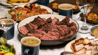 تفسير حلم طاولة الطعام و المائده في المنام