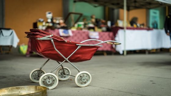 تفسير عربة الأطفال في المنام او رؤية عرباية الطفل في الحلم