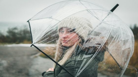 تفسير الملابس الشفافة في المنام وحلم لبس ثوب شفاف