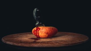 تفسير حلم دم الحيض للعزباء