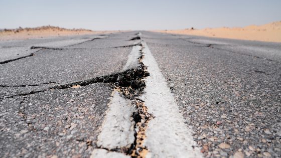 تفسير حلم الزلزال في البيت