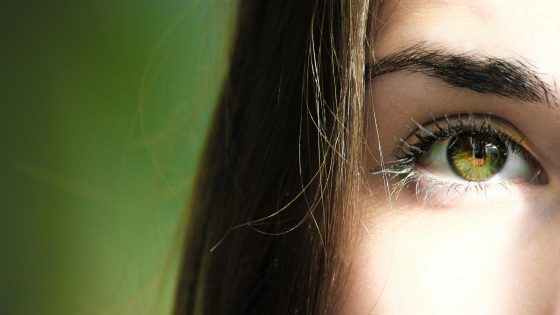 تفسير حلم نزع القمل الأسود من الشعر للعزباء