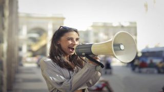 تفسير سماع اسمي في المنام للمتزوجة