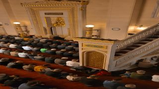 رؤية أني أصلي في المنام
