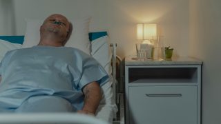 رؤية الميت مريض ويموت في المنام