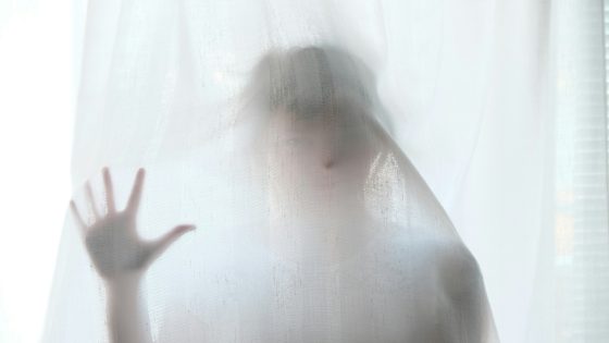 رؤية الميت في حال الشباب