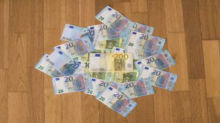 تفسير ال 200 جنيه في المنام للعزباء