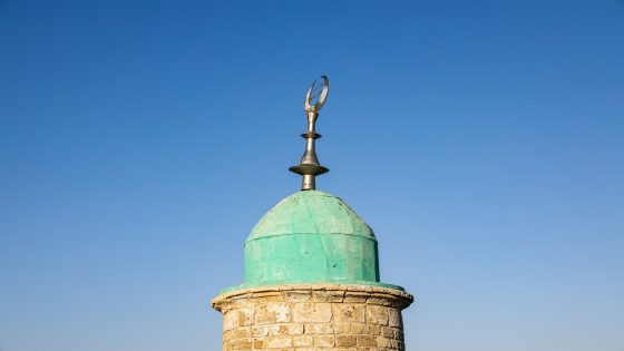 تفسير رؤية المؤذن في المنام بالتفصيل