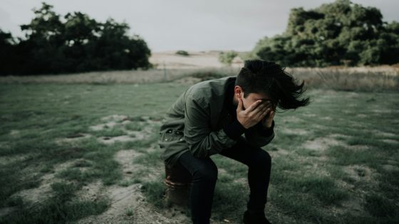 تفسير حلم موت شخص ميت والبكاء عليه