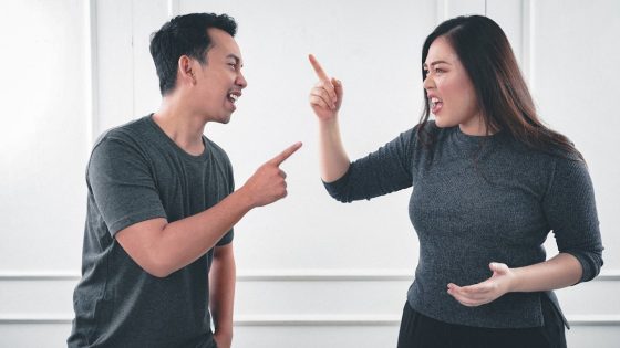 تفسير حلم الشجار مع اهل الزوج في المنام لابن سيرين
