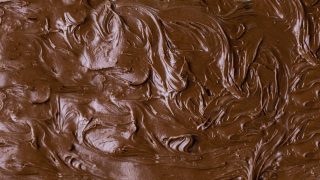 تفسير حلم اكل الشوكولاته السوداء